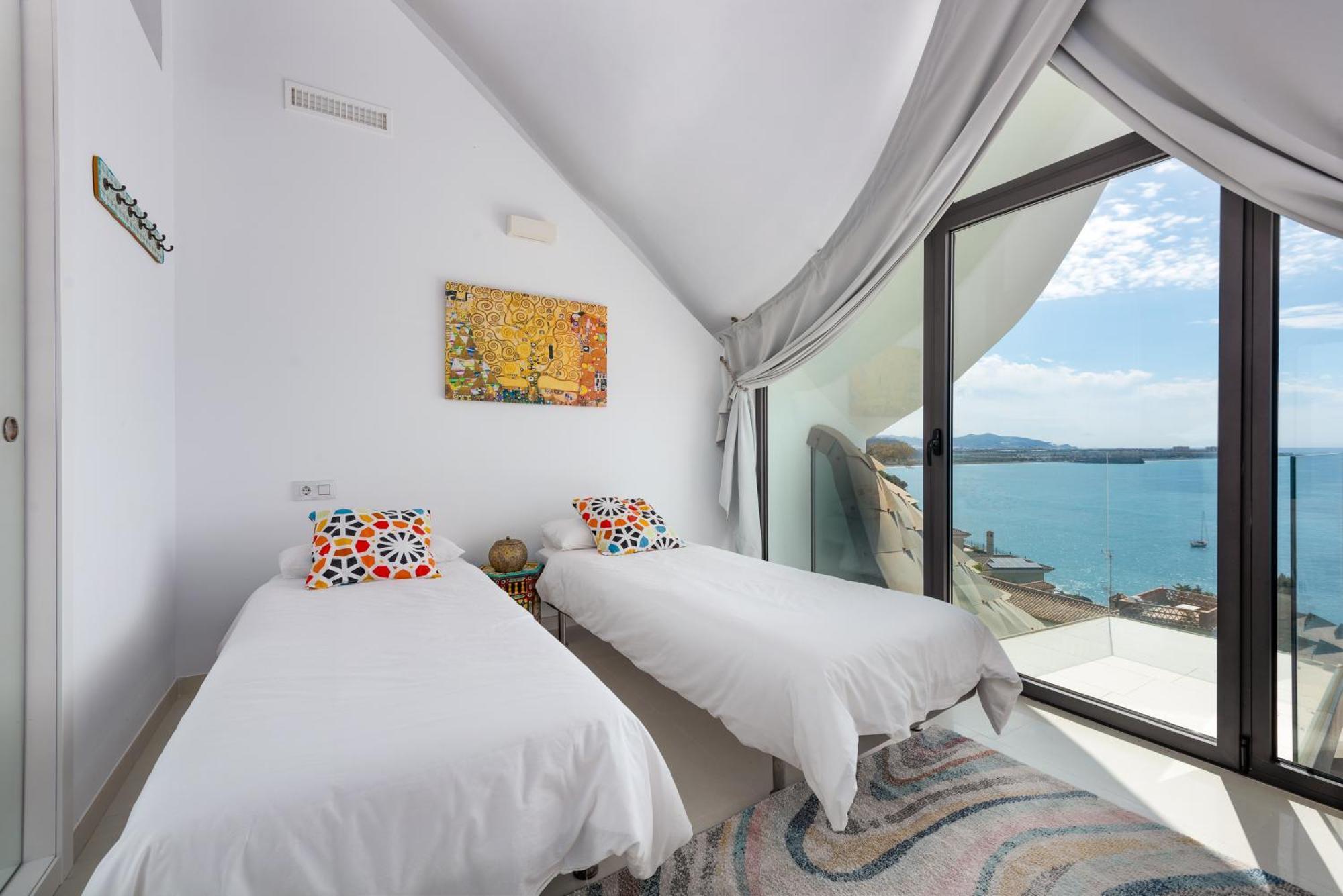 Rentitspain Casa Del Acantilado Piscina Climatizada ซาโลเบรญา ภายนอก รูปภาพ