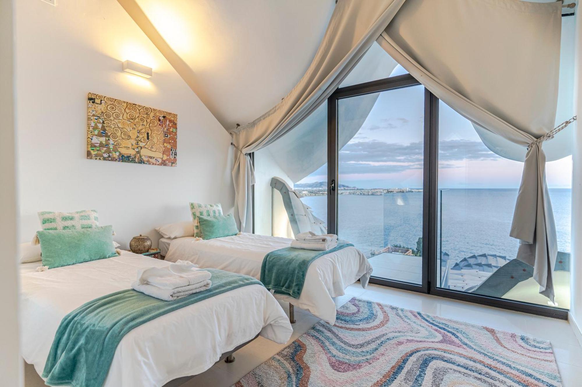 Rentitspain Casa Del Acantilado Piscina Climatizada ซาโลเบรญา ภายนอก รูปภาพ
